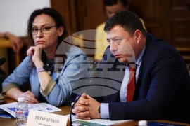 Народно събрание - Комисия по въпросите на децата, семейството, младежта и спорта