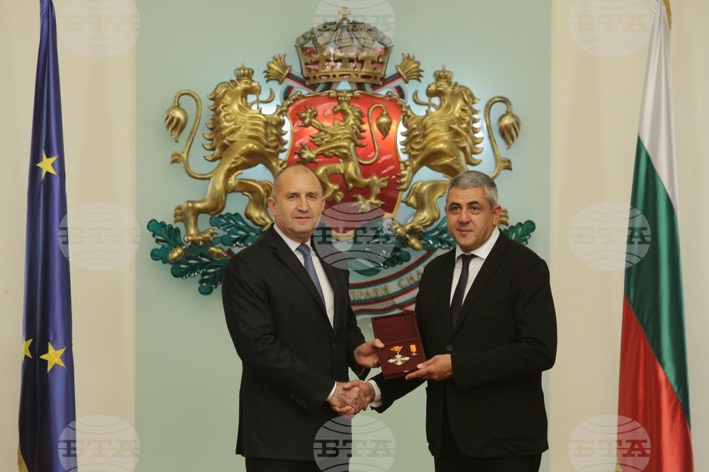 Румен Радев - държавни отличия - удостояване - Зураб Пололикашвили