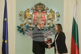 Румен Радев - държавни отличия - удостояване - Алесандра Прианте