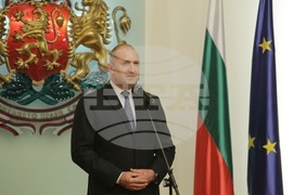 Румен Радев - държавни отличия - удостояване