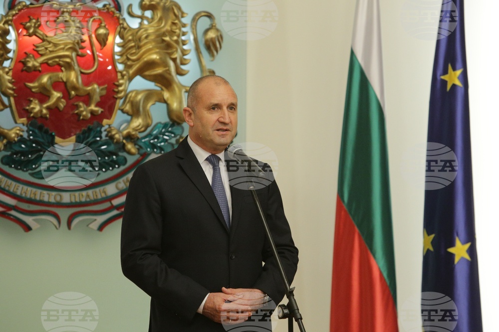 Румен Радев - държавни отличия - удостояване