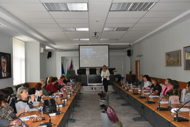 Община Ловеч организира обучение за медицинските специалисти от детските ясли, детските градини и училищата