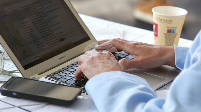 В област Добрич през 2025 г. 83,9 процента от домакинствата са имали достъп до интернет в домовете си