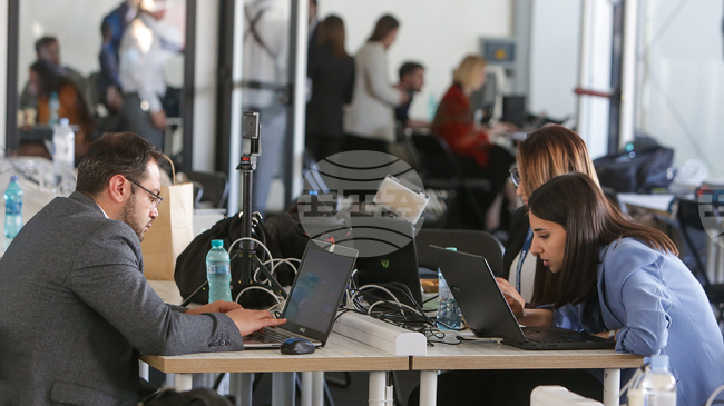 Българката трябва сама да заяви себе си на работното място и да потърси повишението, смята HR експертът Мария Шишкова