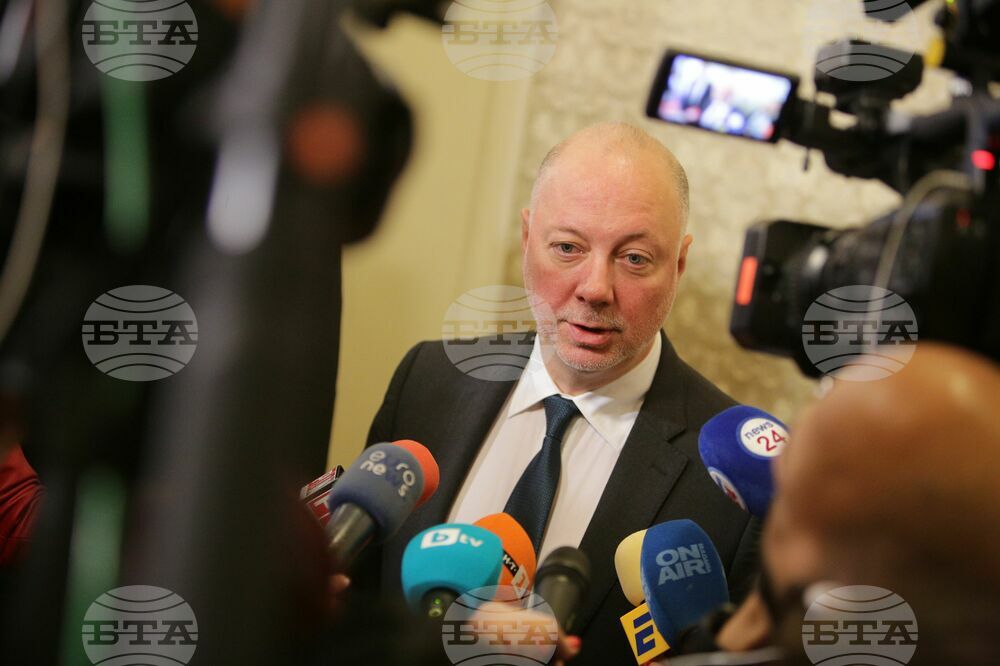 Parliament to Take Vote on Denkov Cabinet Proposal Tuesday