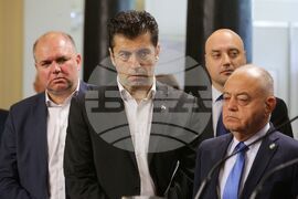 Парламент - ПП - ДБ - изявление