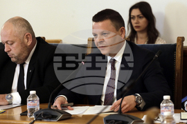 Народно събрание - Комисия по транспорт и съобщения