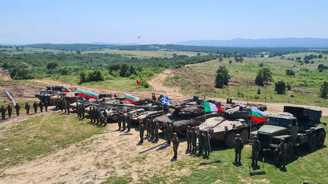 Адмирал Емил Ефтимов на тактическото учение с бойни стрелби „Пирински страж – 23“: Много интензивно, динамично и добре организирано учение