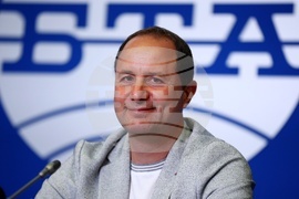 Национален пресклуб на БТА София - пресконференция - „Драконови лодки в България“