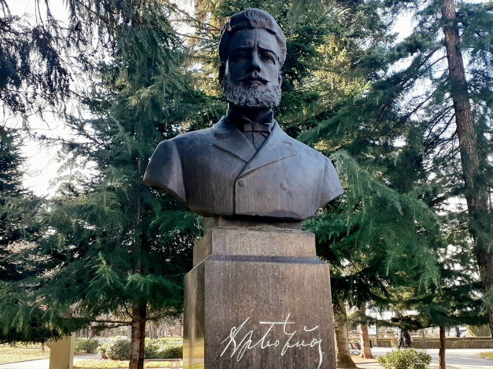 Столична община: На 2 юни почитаме Ботев и загиналите за свободата и независимостта на България