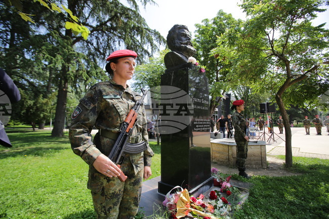 Kazanlak - Flower-laying ceremony on the occasion of the 147-th anniversary from the death of national poet Hristo Botev