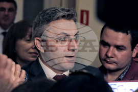  Парламент - кулоари - Мустафа Карадайъ 