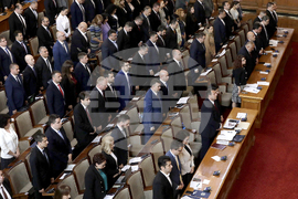 Парламент - Ден на Ботев - сирени - почит