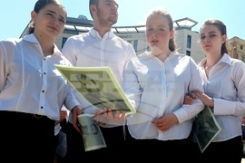 Ден на Ботев - Паметник на Васил Левски - четене на стихотворения