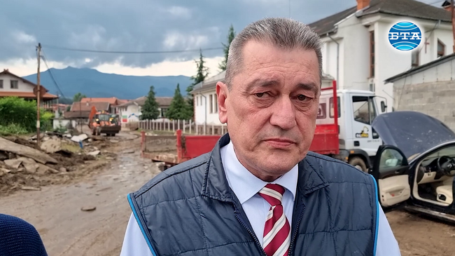 Реакцията след пороя в Берковица е добра, предстои много работа, заяви заместник-министърът на вътрешните работи Николай Николов