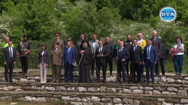 Премиерът Гълъб Донев: За националните ни герои свободата е избор и борба