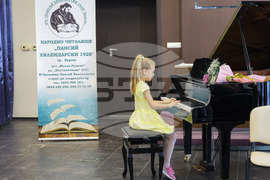 Бургас - „Деца свирят за деца" - концерт