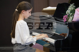 Бургас - „Деца свирят за деца" - концерт