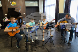 Бургас - „Деца свирят за деца" - концерт