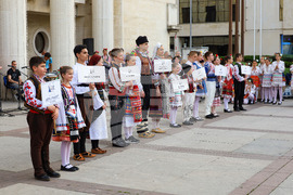 Бургас - Детски фолклорен събор - откриване