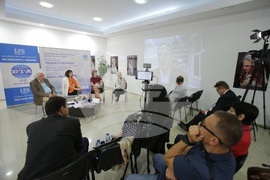 Осемнадесета Световна среща на българските медии 1 - 4 юни 2023, Казанлък - Втори панел - Христо Грозев 