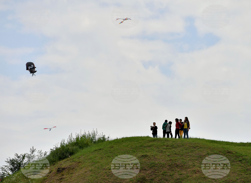 Село Свещари - фестивал на хвърчилата
