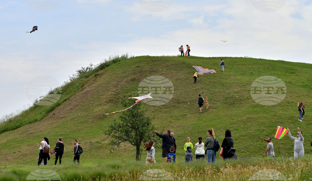 Село Свещари - фестивал на хвърчилата