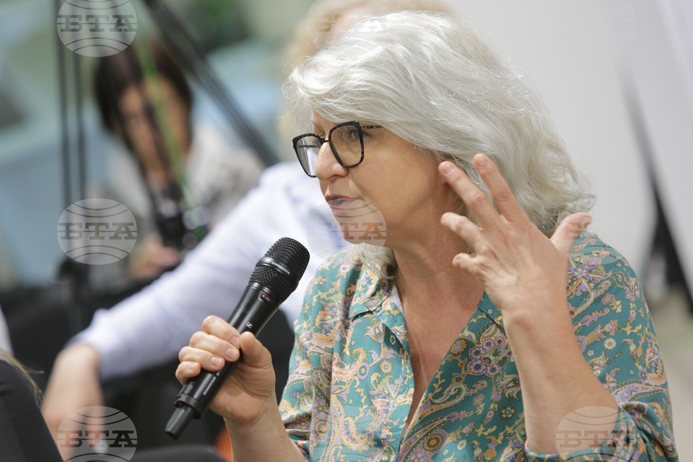 The 18th World Meeting of Bulgarian Media June 1 - 4 in Kazanlak - Panel 2 - Viera Horniakova