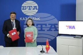 Национален пресклуб на БТА - Казанлък - БТА - ВНА - договор за партньорство - подписване