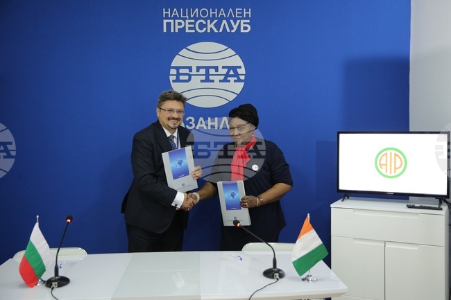 BTA National Press Club in Kazanlak - BTA - AIP - agreement - signing