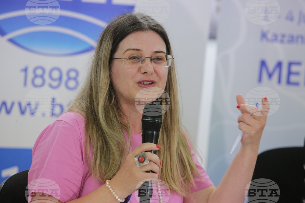 The 18th World Meeting of Bulgarian Media June 1 - 4 in Kazanlak - Panel 3 - Iulia Bahovski