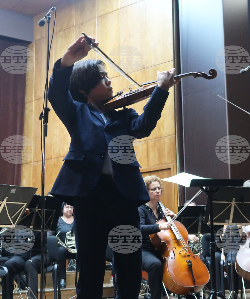 Conductor Rossen Gergov, His Three Sons to Perform at Sofia Music Weeks Festival