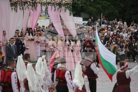 Казанлък - Празник на Розата - шествие