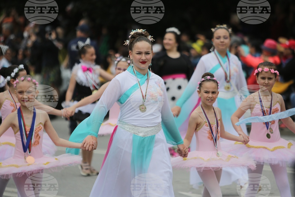 Kazanlak - Rose Festival - procession