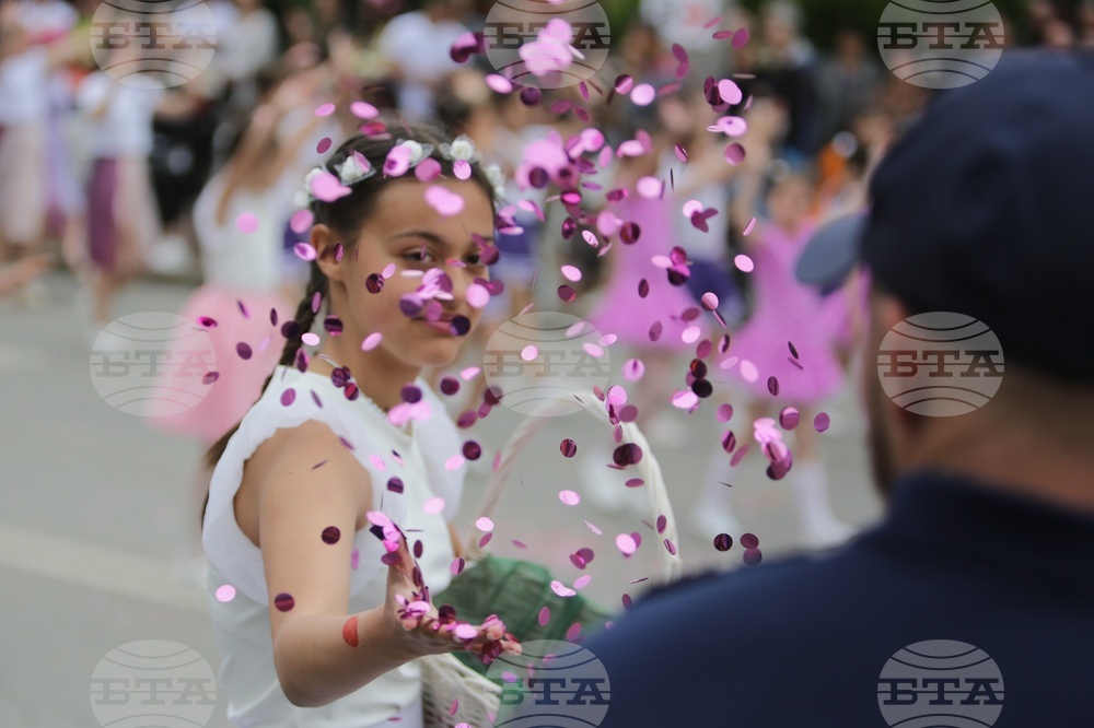 Kazanlak - Rose Festival - procession