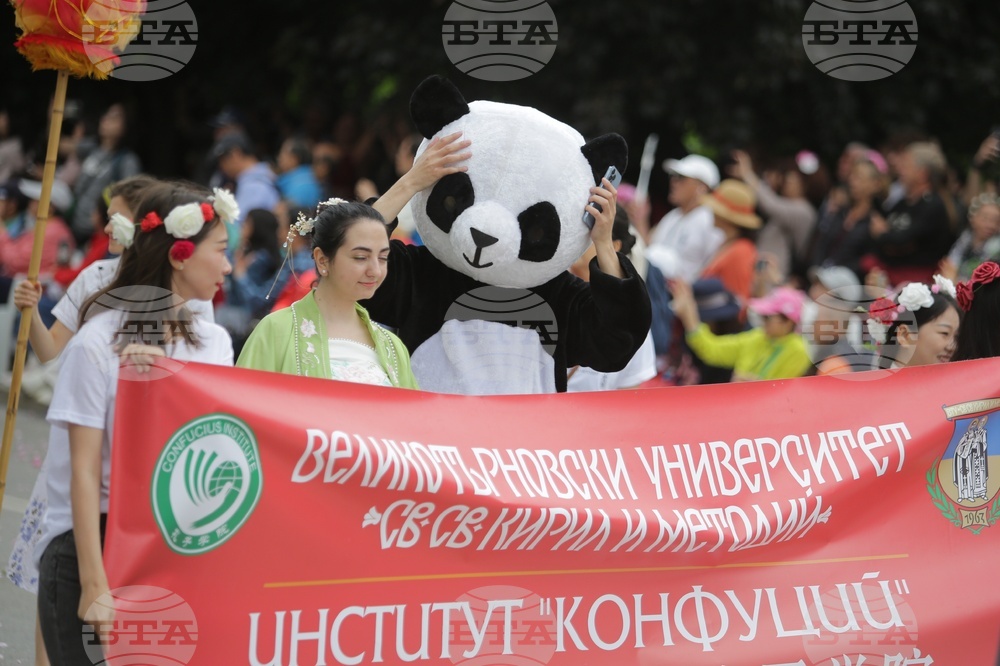 Kazanlak - Rose Festival - procession