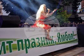 Ямбол - Васко Василев - Деси Добрева - концерти - празник на града