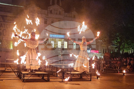 Варна - уличен спектакъл - "Жар театър"