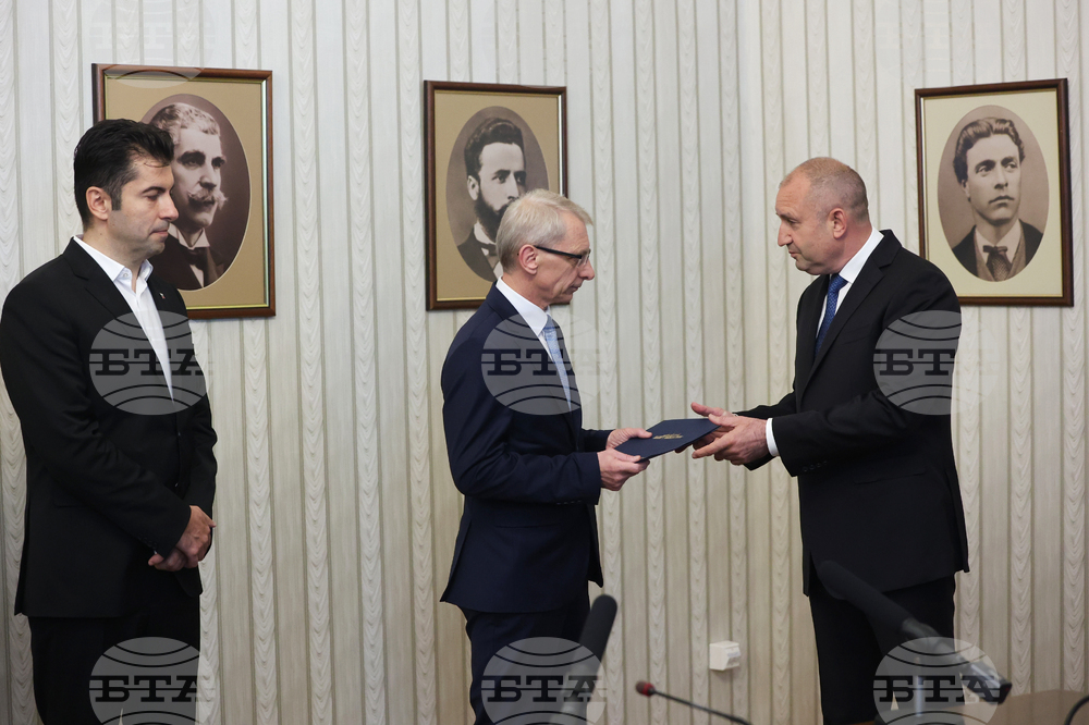 Румен Радев - Николай Денков - мандат