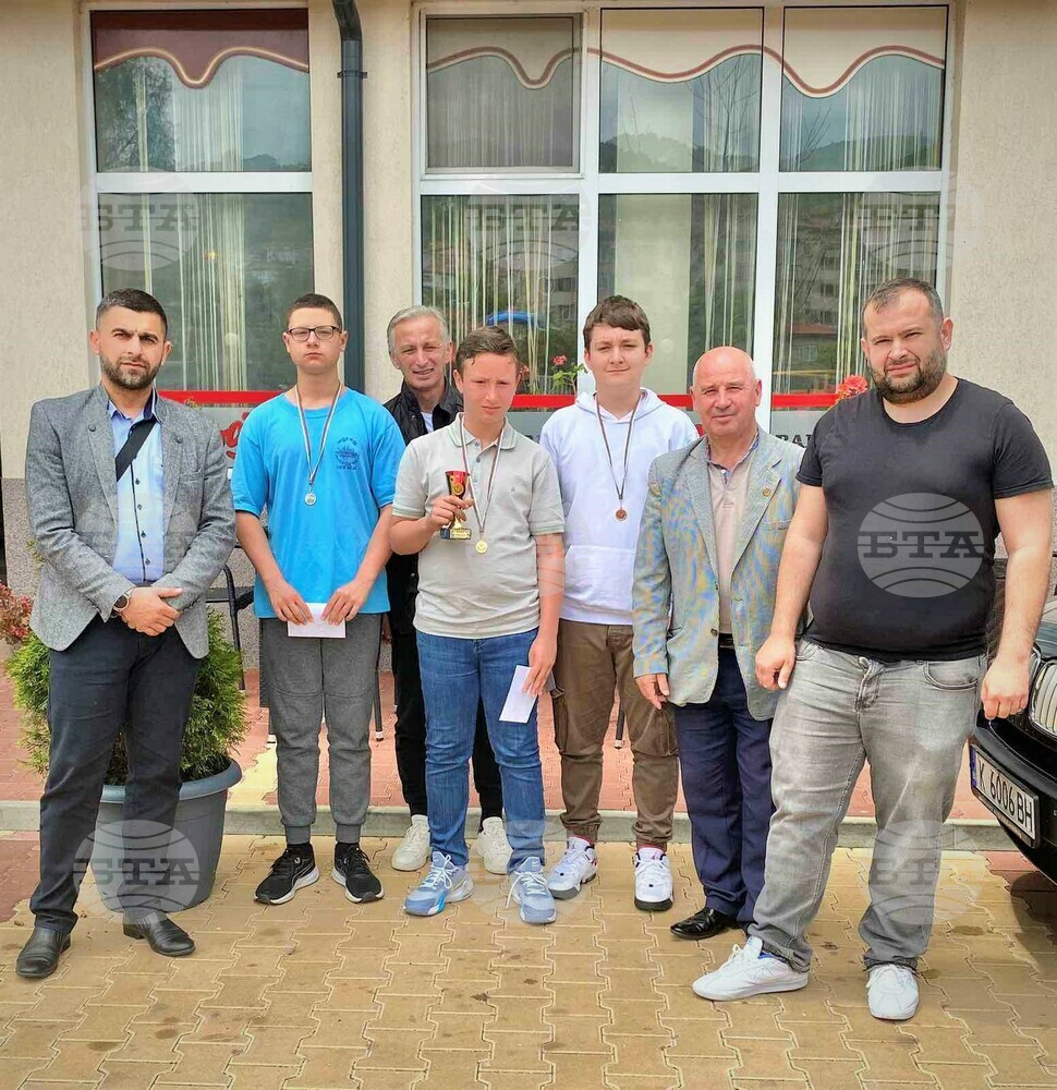 Община Ардино: Детски турнир по шахмат в памет на Хикмет Таибов-Кънчо се проведе в Ардино