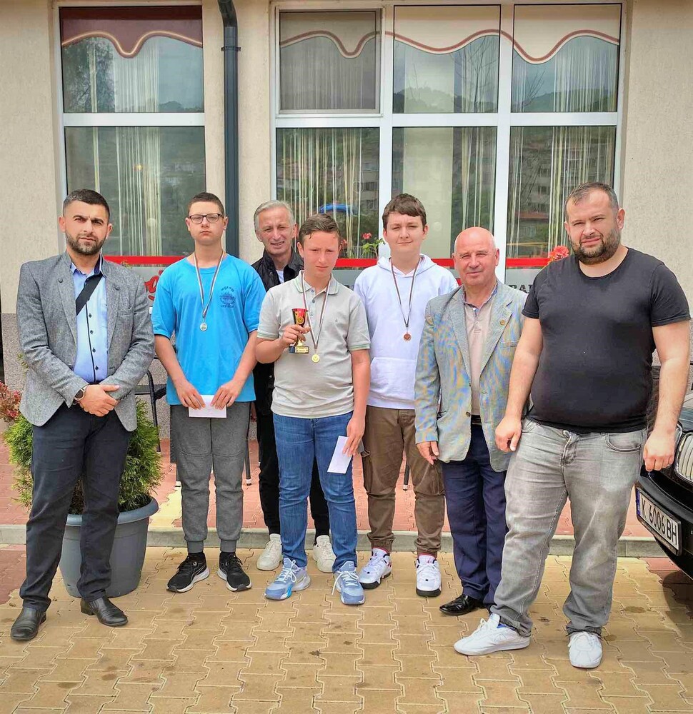 Община Ардино: Детски турнир по шахмат в памет на Хикмет Таибов-Кънчо се проведе в Ардино
