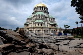 Ремонт - площад - Храм-паметник "Св. Александър Невски"