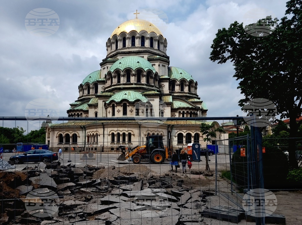 Ремонт - площад - Храм-паметник "Св. Александър Невски"