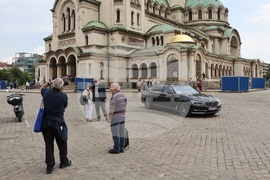 Ремонт - площад - Храм-паметник "Св. Александър Невски"