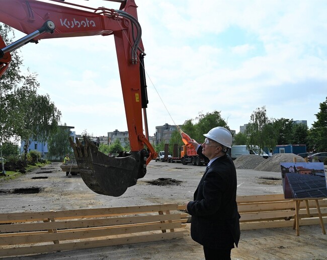 УНСС: Първа копка за изграждане на фотоволтаична инсталация за производство на електрическа енергия