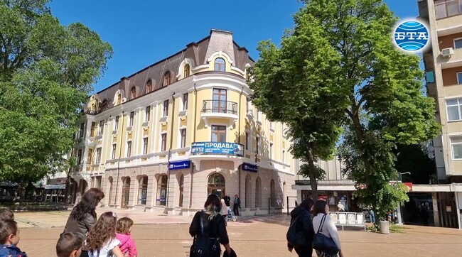 Единадесетокласничка изследва и представя старите къщи на Добрич