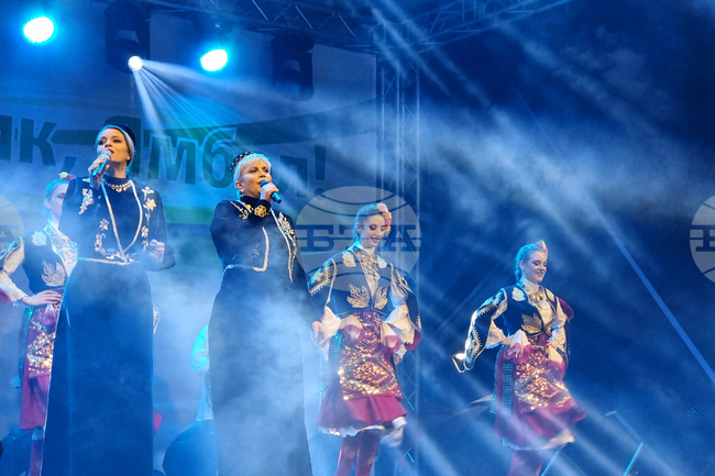 Ямбол - празник на града - концерт - Николина Чакърдъкова - Мария Чакърдъкова