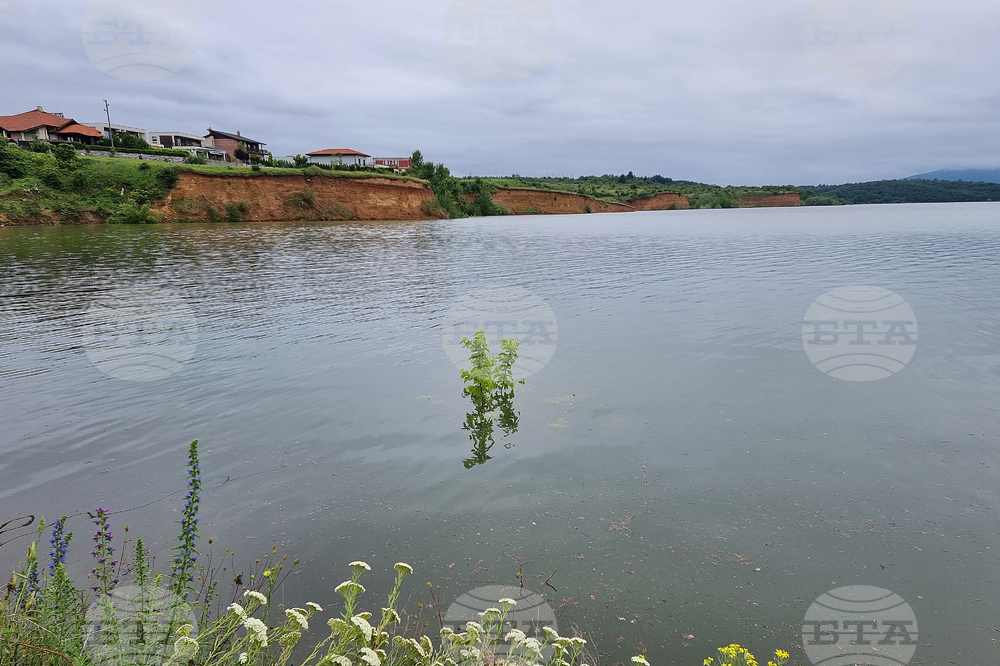 Запасите във водохранилищата на Истанбул са спаднали до критично ниско ниво