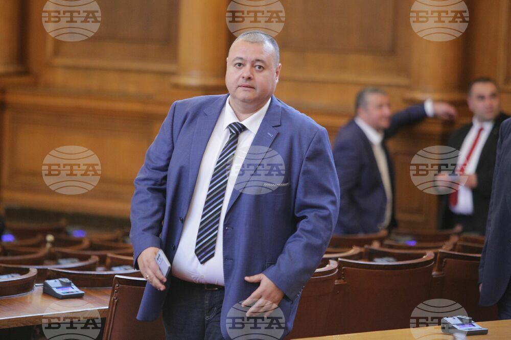 Парламент - извънредно заседание