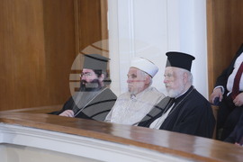 Парламент - извънредно заседание